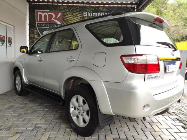 Toyota Hilux SW4 SRV 4X4 AUT 3.0 - Foto 6