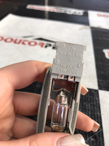 Luz Teto Quebra Sol Vw Passat Jetta Golf 1k0947109 - Foto 5