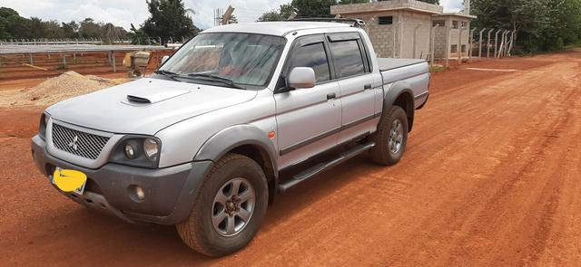 Mitsubishi L200 hpe 4x4 - Foto 2