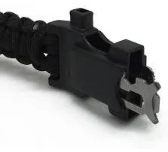 Relógio bracelete Paracord digital com 15 ferramentas sobrevivência !  - Foto 2