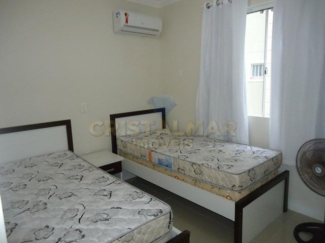 Apartamento com 03 dormitórios á 150 metros da praia de Bombas. Cód.142a - Foto 3