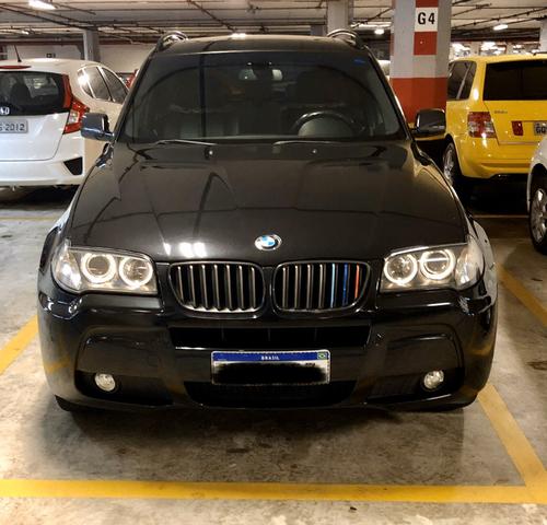 BMW X3 com teto solar panorâmico