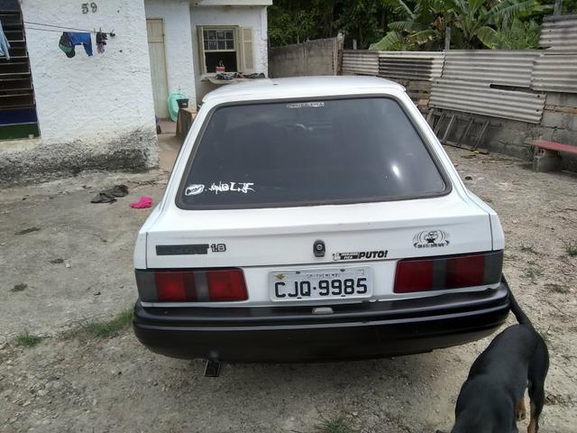 Vendo ou troco num carro mais novo gol,uno,palio.etc - Foto 8