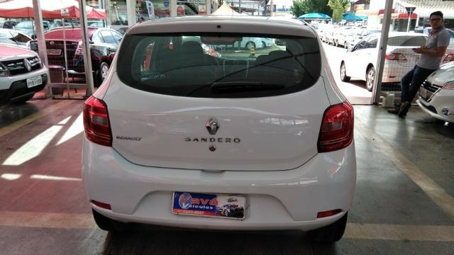 Renault Sandero Authentique 1.0 12V (Flex) 2018 - Foto 4
