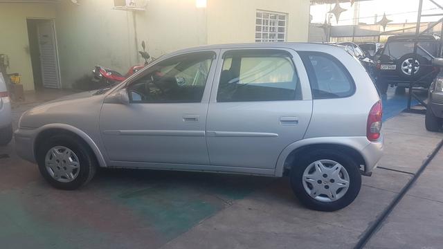 Corsa Hatch Milenium Ano 2002 - Foto 3