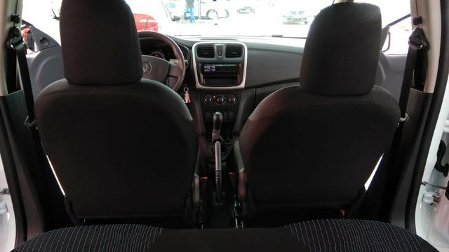 Renault Sandero Authentique 1.0 12V (Flex) 2018 - Foto 12