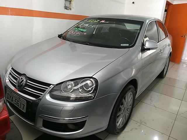 05- Volkswagen Jetta 2007 bancos em couro, ipva 2020 grátis