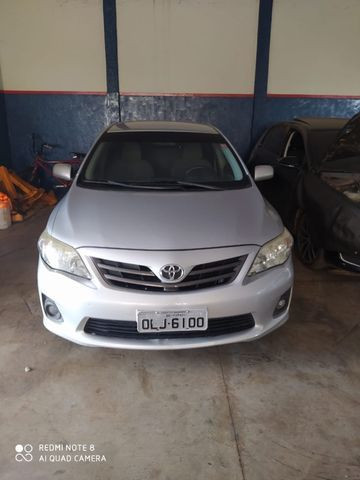 Vendo Corolla gli 2014 manual 1.8 - Foto 3