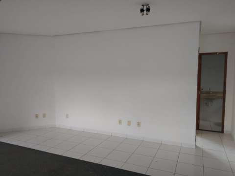 Casa excelente com 3 quartos grande - Foto 2