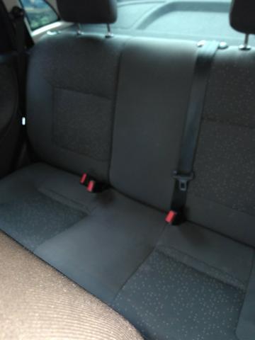 Corsa sedan 1.4 2009 - Foto 5