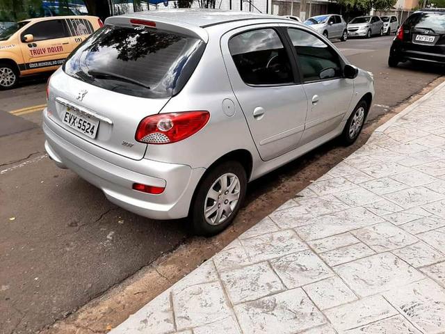 Peugeot 207 ano 2012 - Foto 2