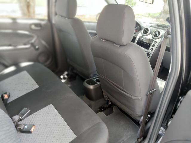 Fiesta Class 1.6 Hatch Completo - Foto 12