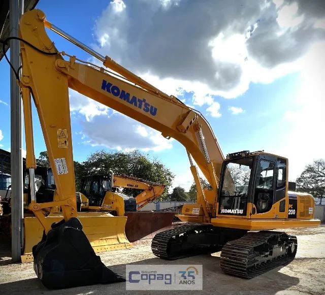 Escavadeira Hidráulica Komatsu PC200 Ano 2014 - Foto 2