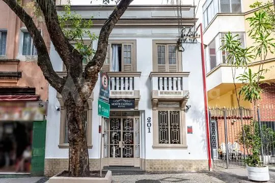 Glória | Casa 39 quartos, sendo 39 suites