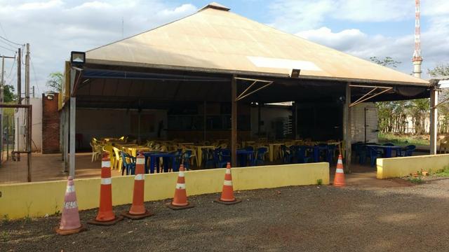 Tenda 14x14 desmontada