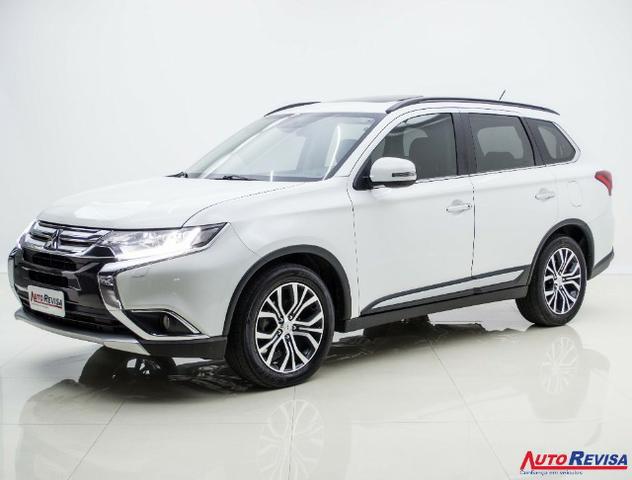 Mitsubishi Outlander 2.2 / 4x4 - Diesel - 2016