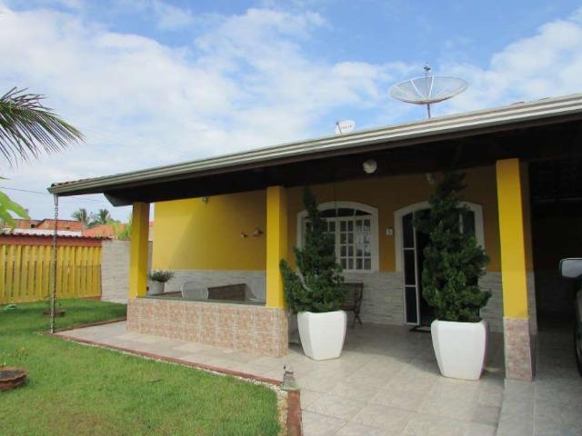 23- Casa á venda com 320 metros quadrados, 3 dormitórios