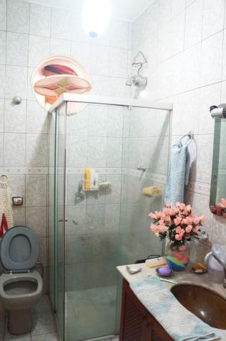 Excelente casa comercial com liberação para edificação com 370 m². - Foto 6