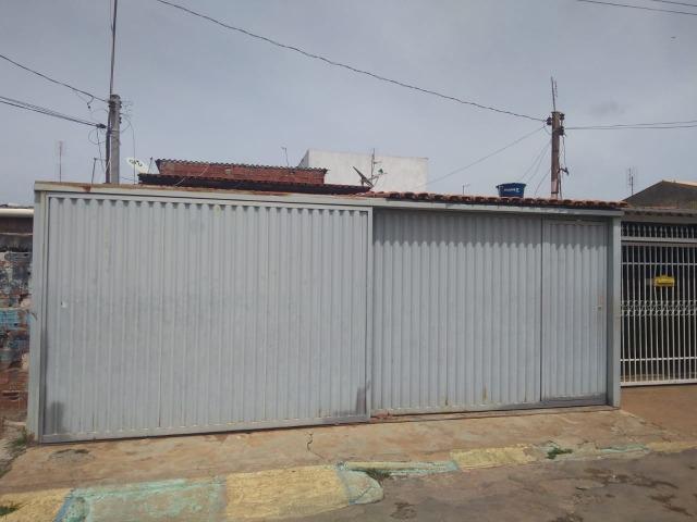 Setor Oeste QD: A (Vila), casa 2qts parte de baixo + 2qts parte superior R$ 150.000,00