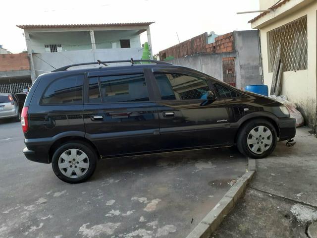 Zafira - Foto 2