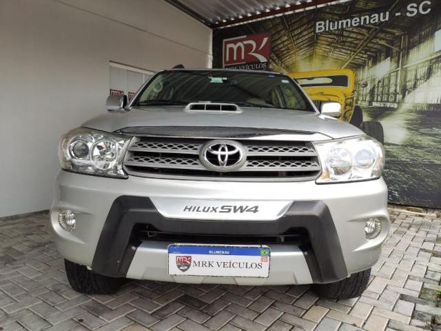 Toyota Hilux SW4 SRV 4X4 AUT 3.0 - Foto 2