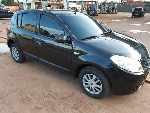 Oportunidade de adquirir seu carro com apenas 2 mil de entrada e financiamos o restante