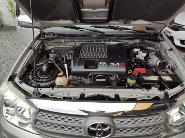 Toyota Hilux SW4 SRV 4X4 AUT 3.0 - Foto 17