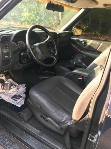 S10 Executive Diesel 2005 4x2, com bomba mecânica e motores zeros! - Foto 6