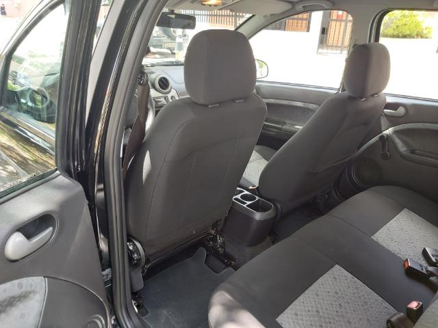 Fiesta Class 1.6 Hatch Completo - Foto 11