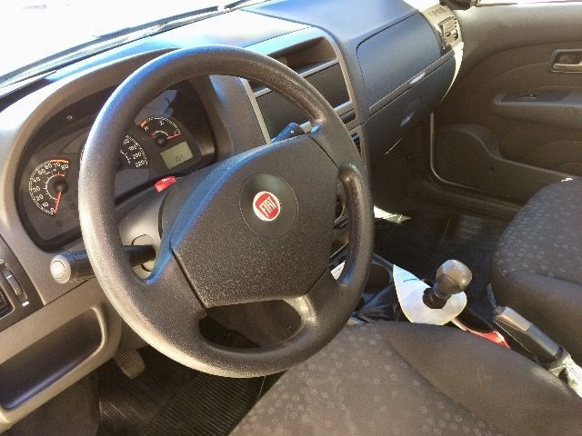 Fiat Pálio 1.4 Attractive 2011 - Foto 6