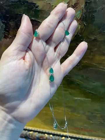 Colar gravatinha semijoia esmeralda  - Foto 2