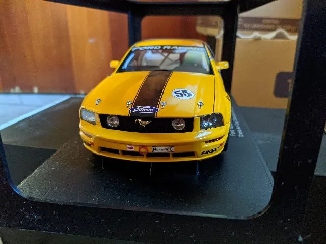 Miniatura Mustang - AutoArt 1/18 - Foto 5