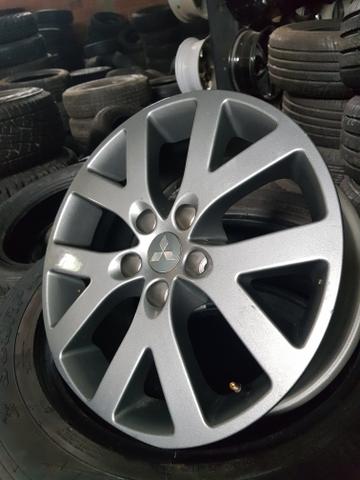 Roda aro 17 Mitsubishi Pagero TR4 - Foto 3
