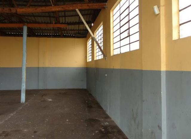 Pavilhão p/ estacionamentos, terreno e casa Centro 620 m2 Caxias do Sul - Foto 2