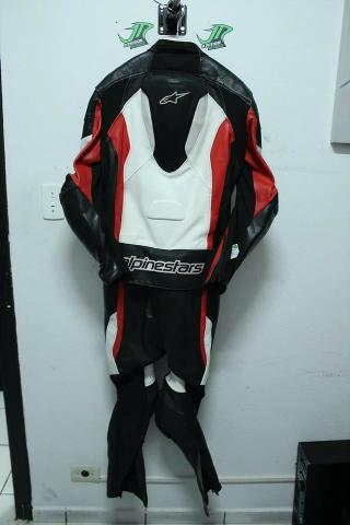 R$ 2.999 2999 em 10x s/ juros. Macacão Alpinestars Challenger 52 Eur, usado 3 vezes - Foto 3