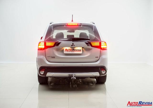 Mitsubishi Outlander 2.2 / 4x4 - Diesel - 2016 - Foto 10