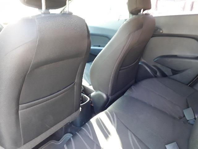 HB20 1.0 Confort Plus 16V Flex - Foto 12