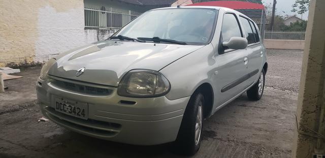 Clio 2001 SUPER PROMOÇÃO DE FINAL DE ANO. DE 9.900 POR 9.300