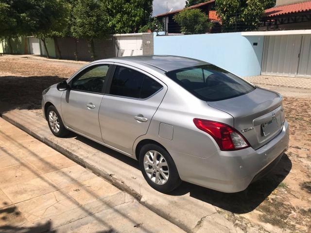 Nissan Versa - Foto 2