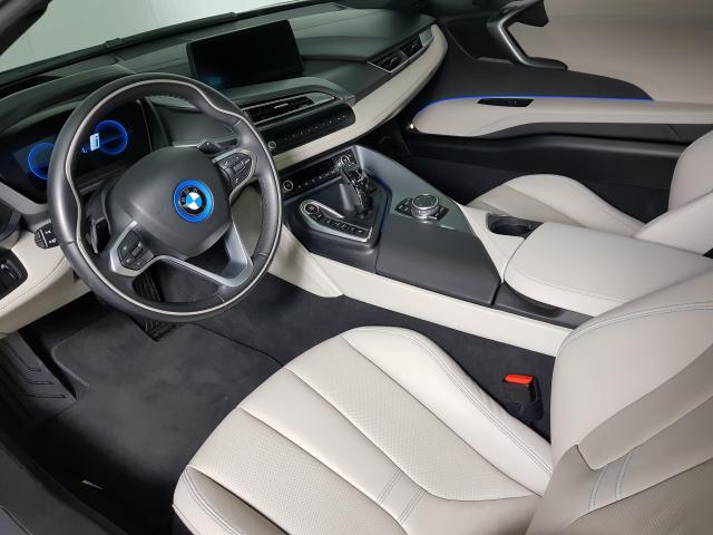 BMW i8 e-Drive 1.5 TB 12V 362cv Aut. - Cinza - 2015 - Foto 6