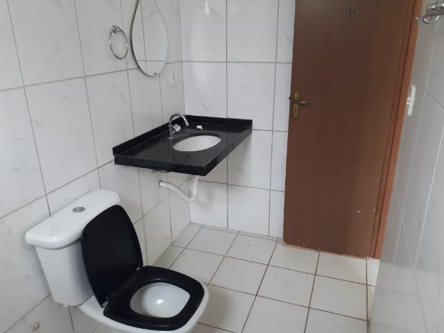 Vende-se ótima casa no bairro DNER, 3 quartos, 3 banheiros. ótimo preço 200 mil - Foto 13