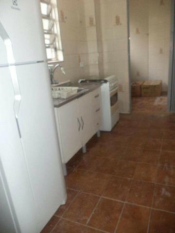 Kitnet 1 dormitorio, 1 vaga de garagem, 110 Mil á vista - Caiçara - Foto 3