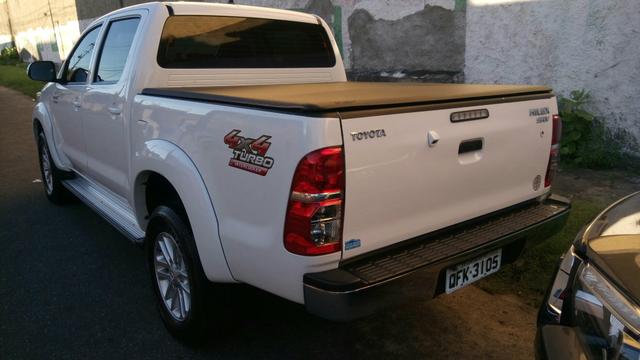 Vendo Hilux bem conservada - Foto 3