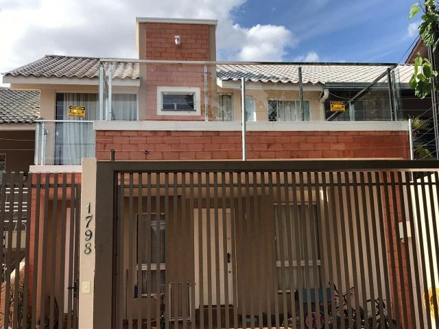 Vende-se sobrado com piscina na NEVA - R$ 600 mil