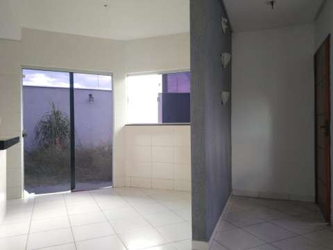 Casa excelente com 3 quartos grande - Foto 4