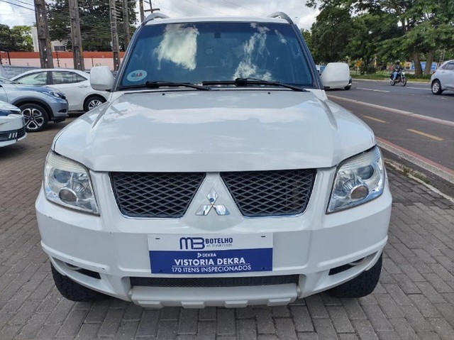 PAJERO TR4 2014, 4X4 AUT. BANCO DE COURO, PNEUS NOVOS. EM DIAS. CARRO EXTRA.