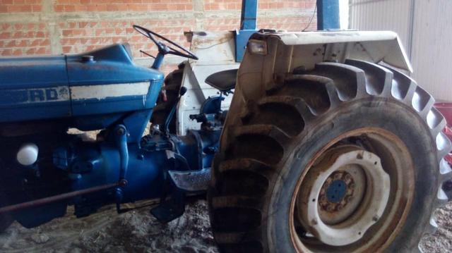 Vendendo Trator ford 4600 - Foto 2
