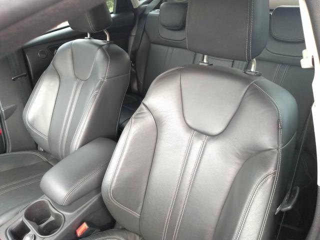 FORD Focus Titanium Plus 2015 Hatch - Foto 6