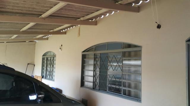 Casa simples 2quartos lote 500m2 rua 12 vazado via estrutural
