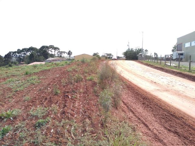 Ref. 2310-2 Excelente para uso Urbano, Rural ou Industrial á 300 mts da Rod. do Xisto